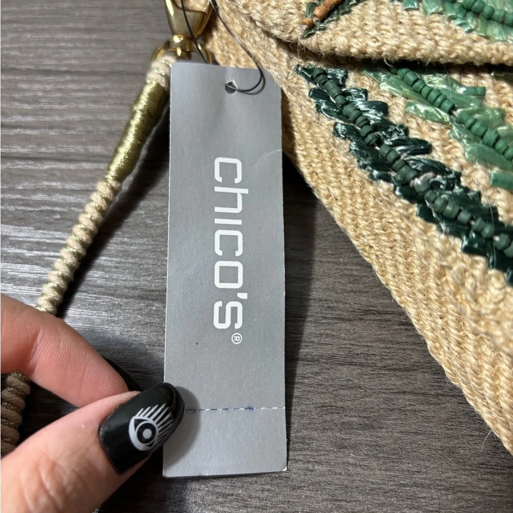 Chicos NWT Embroidered Leaf Clutch bag w/ Detachable Strap Retails $90 - Picture 5 of 7